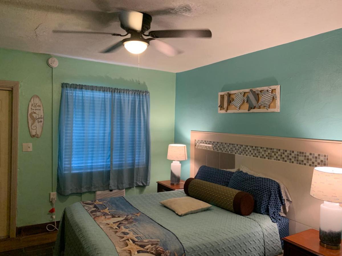 Michaels Siesta Motel Αγία Πετρούπολη Εξωτερικό φωτογραφία